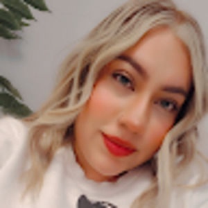 Meet your Posher, Mireya